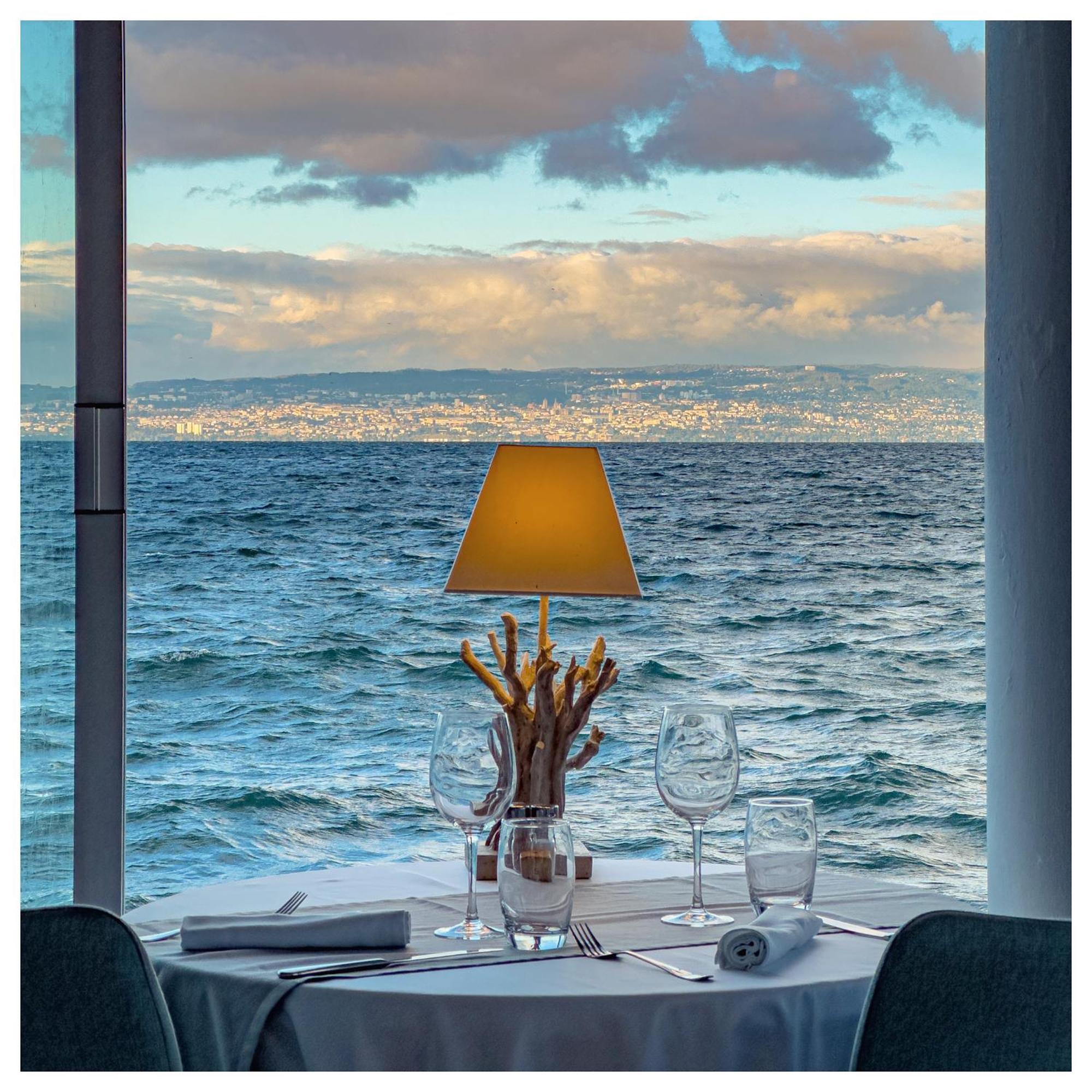 Hotel De La Plage 앰파이언레뱅즈 외부 사진